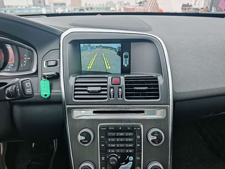 Volvo XC60 2016 T 5 AWD — фото 17