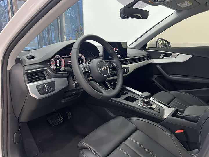 Audi A4L 40 TFSI стиль-динамик — фото 5