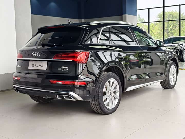 Audi Q5L 2022 40 T — фото 5