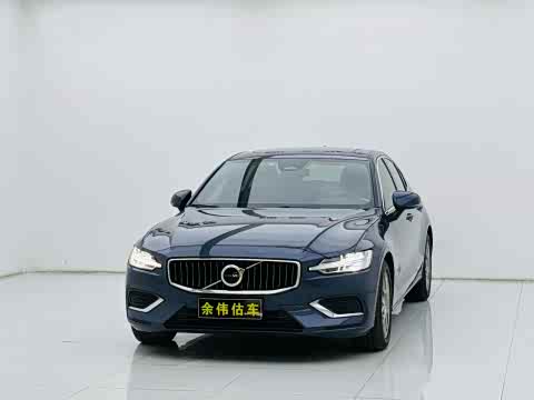 Volvo S60 2022 B 4 — фото 18