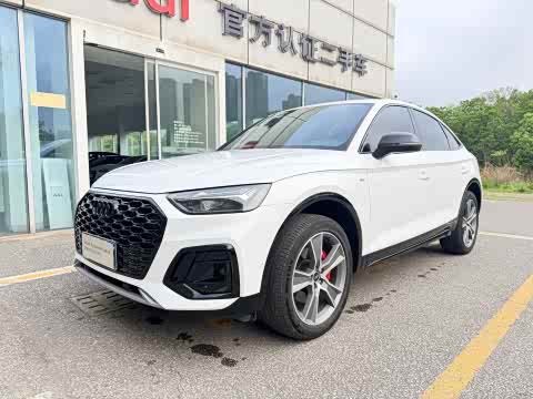 Audi Q5L Sportback 2024 40 TFSI Luxury — фото 16