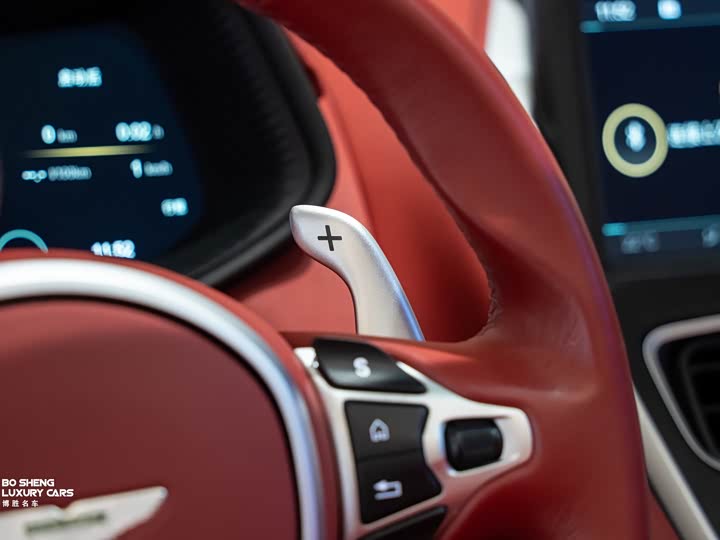 Aston Martin DB11 2019 4.0 T V 8 Volante — фото 46
