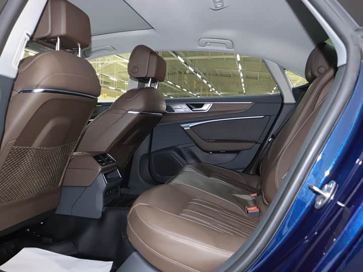 Audi A7L 2022 55 TFSI quattro S-line — фото 12