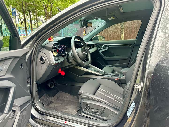 Audi A3 2023 A 3 L Limousine 35 TFSI Sport — фото 11