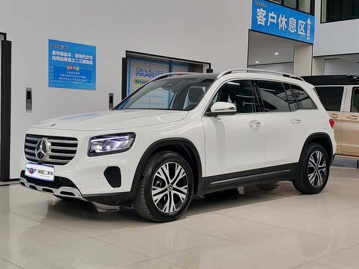 Mercedes-Benz GLB 2024 GLB 220 — фото 1