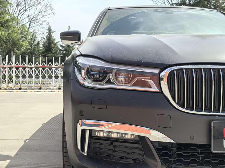 BMW 7-Series 2018 740 Li x Drive M — фото 26