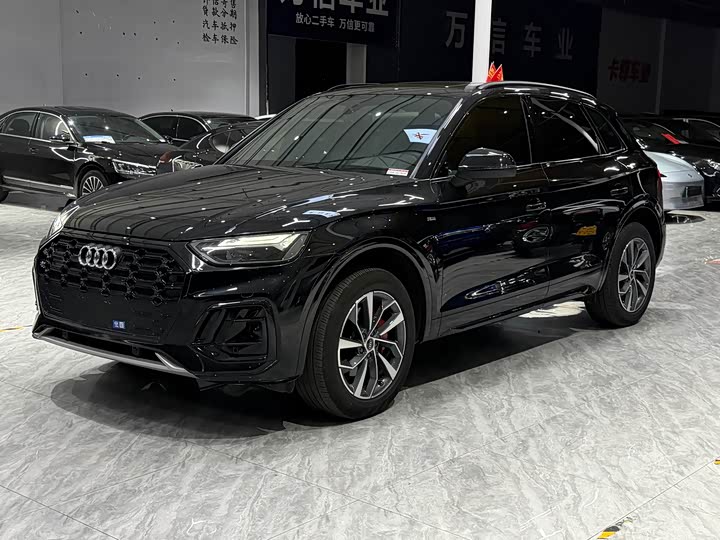 Audi Q5L 40 TFSI люкс-динамик — фото 2