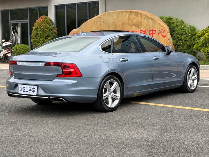 Volvo S90 2018 T 4 — фото 9