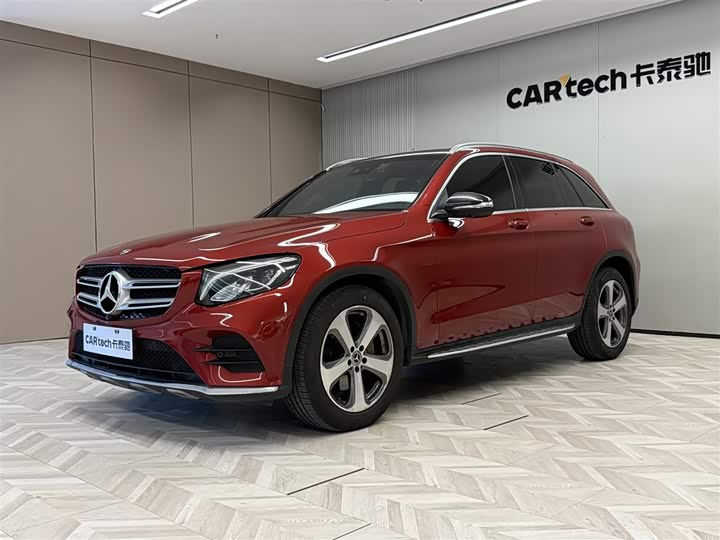 Mercedes-Benz GLC 2018 GLC 260 4 MATIC Luxury — фото 1