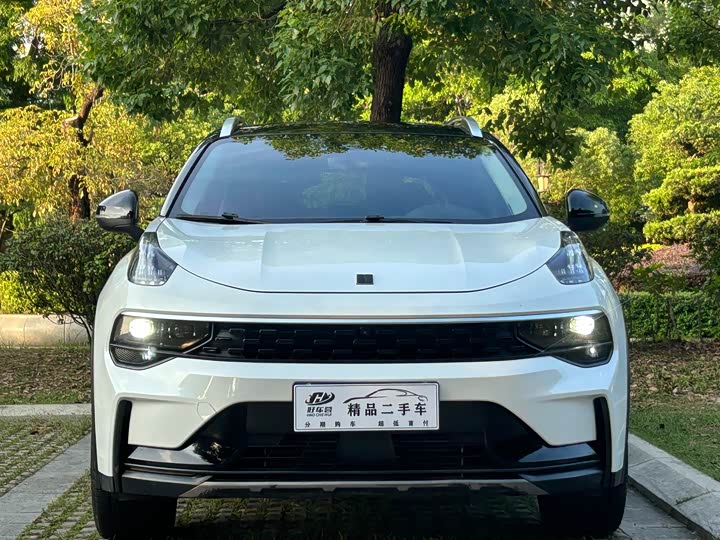 Lynk & Co 01 2021 2.0 TD 2 WD Pro — фото 2