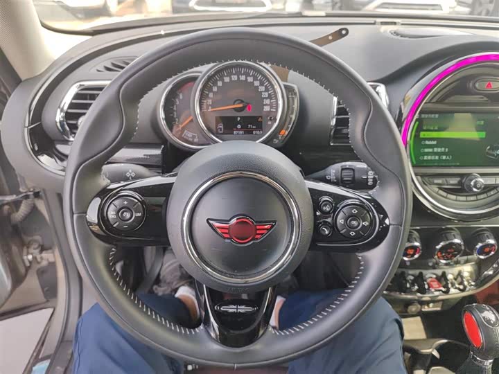 MINI Clubman — фото 7