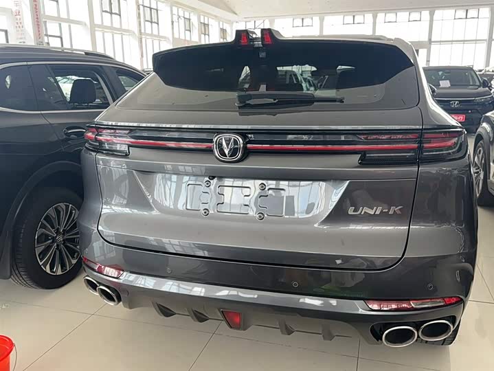 Changan UNI-K 2021 2.0 T — фото 11