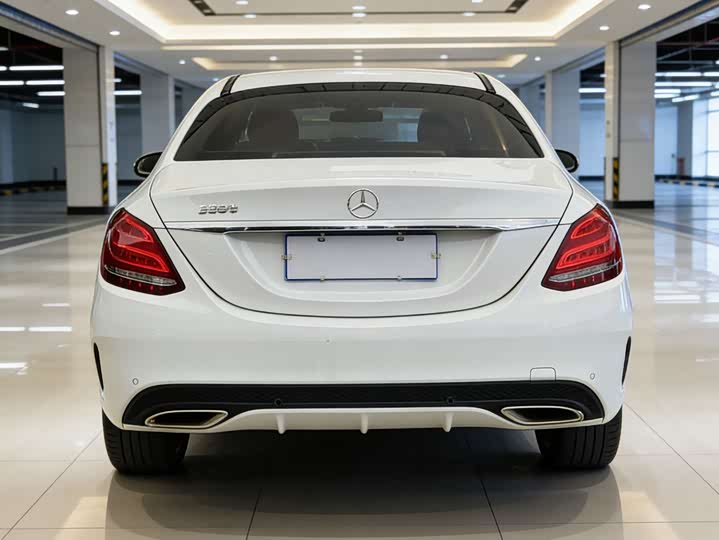 Mercedes-Benz C-Class 2017 C 180 L — фото 8