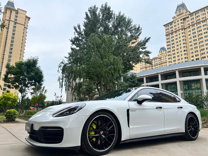 Porsche Panamera 2024 Panamera 4 E-Hybrid 2.9 T — фото 1