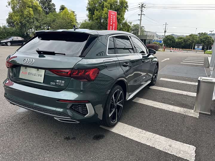 Audi A3 Sportback 35 TFSI спорт — фото 4