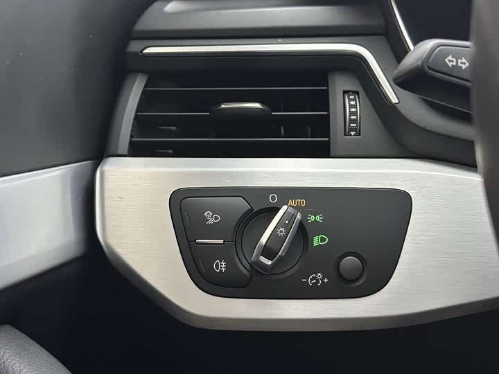 Audi A4L 2022 40 TFSI — фото 16