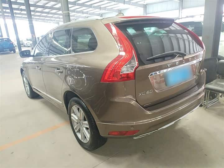 Volvo XC60 2016 T 5 — фото 23