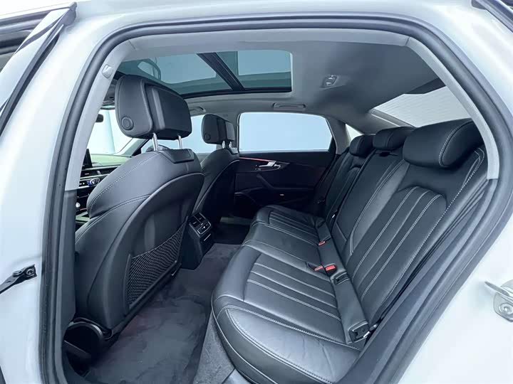Audi A4L 2022 40 TFSI — фото 26