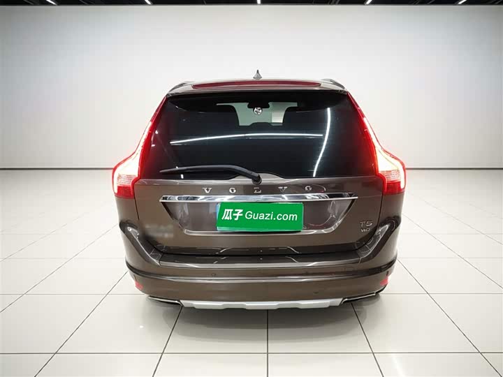 Volvo XC60 2017 T 5 AWD — фото 4