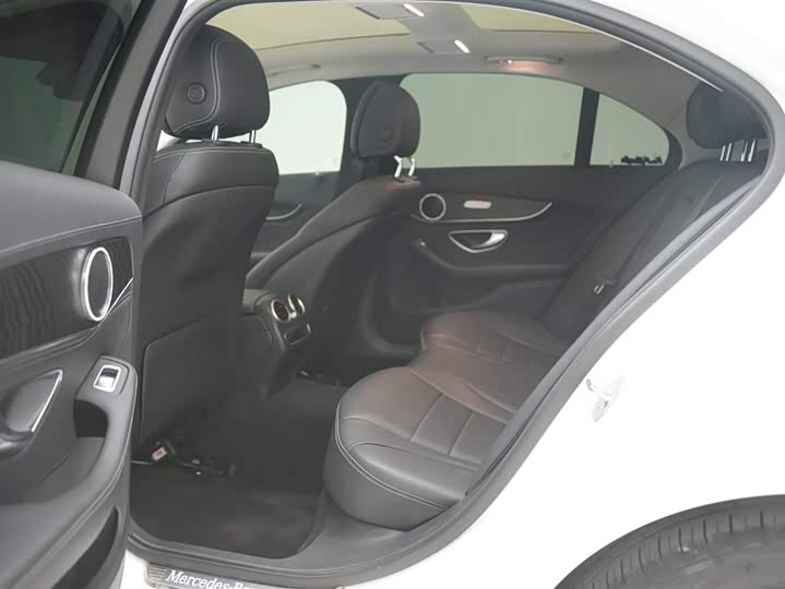 Mercedes-Benz C-Class 2019 C 260 L — фото 11