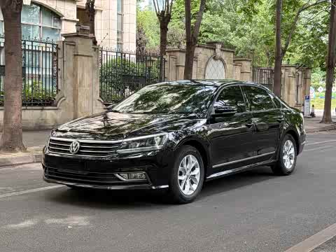 Volkswagen Passat — фото 18