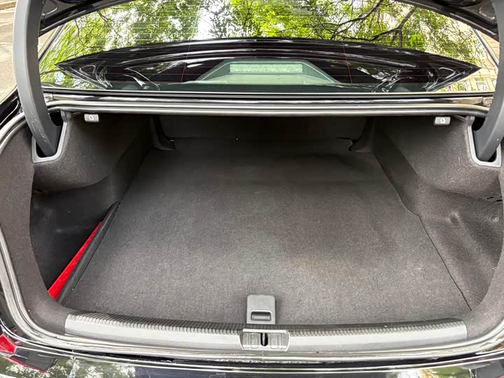 Volkswagen Passat — фото 17