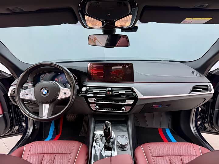 BMW 5-Series 2022 530 Li Leading M — фото 18