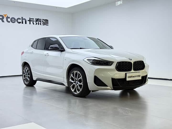 BMW X2 2021 s Drive 25i Leading M — фото 7