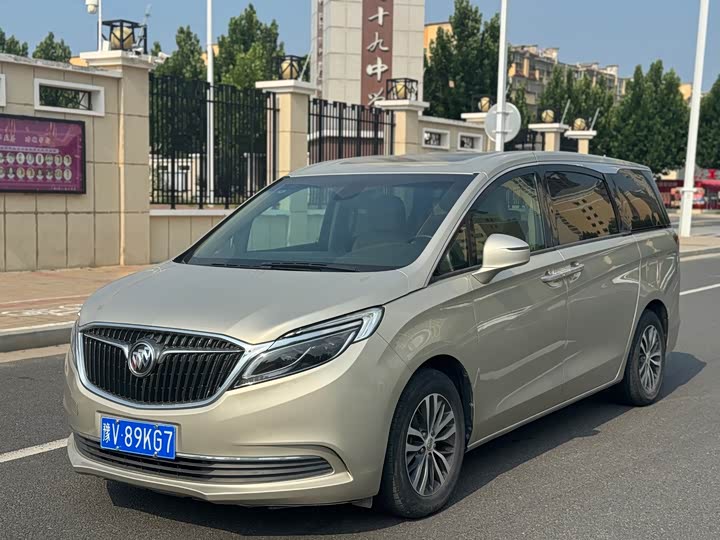 Buick GL 8 2017 ES 28 T Luxury V