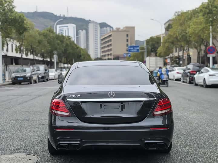 Mercedes-Benz E-Class 2017 E 200 Sport 4 MATIC — фото 7