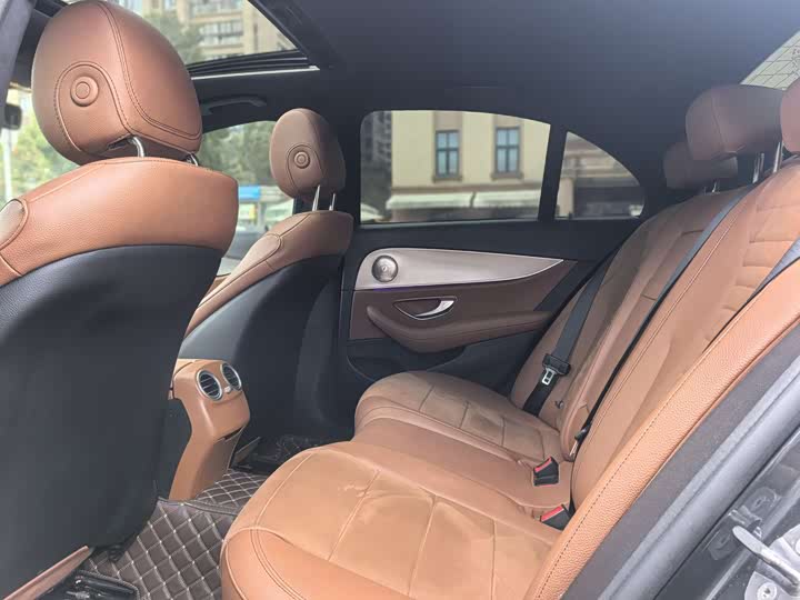Mercedes-Benz E-Class 2017 E 200 Sport 4 MATIC — фото 17