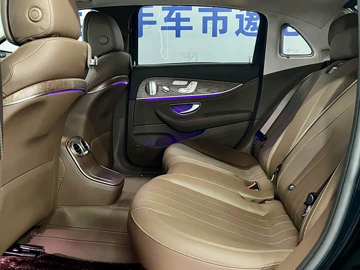 Mercedes-Benz E-Class 2023 E 300 L Luxury — фото 11