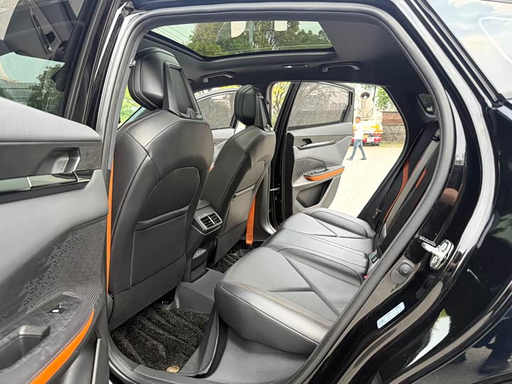 Changan UNI-V 2022 1.5 T — фото 14