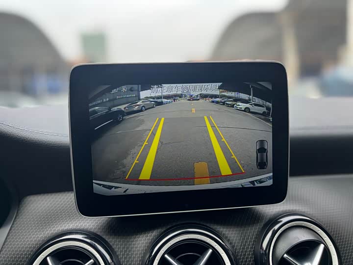 Mercedes-Benz GLA 2019 GLA 200 — фото 15