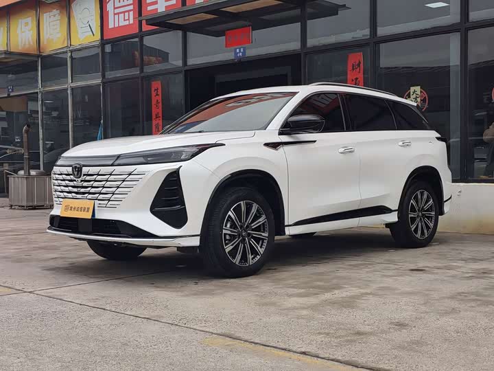 Changan CS75 PLUS 2026 1.5 T — фото 1