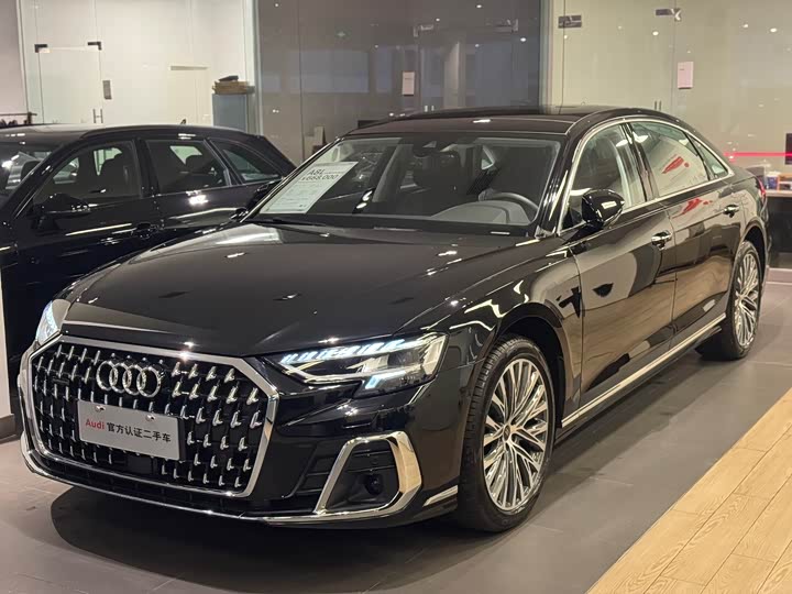 Audi A8 2024 A 8 L 50 TFSI quattro