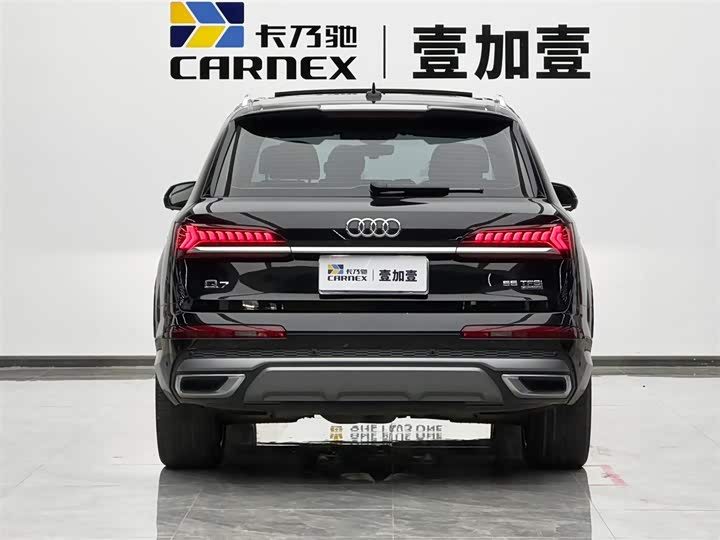Audi Q7 2023 55 TFSI quattro S line Sport — фото 19