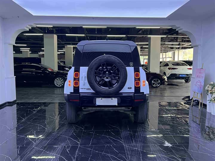 Land Rover Defender — фото 24