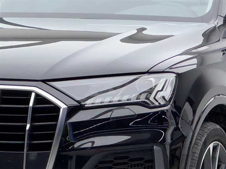 Audi Q7 2023 55 TFSI quattro S line Sport — фото 3