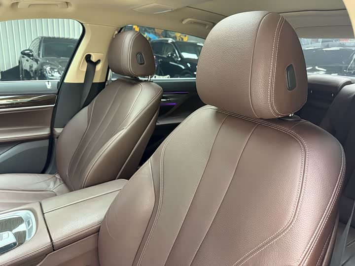 BMW 7-Series 2016 730 Li Leading — фото 17