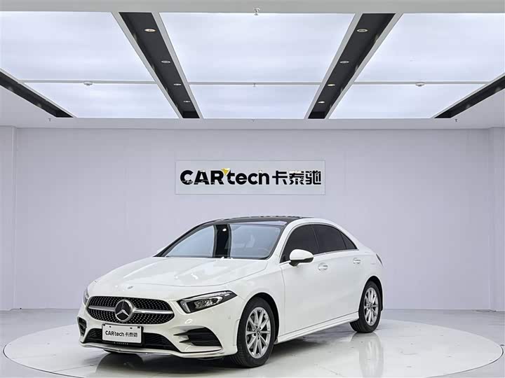 Mercedes-Benz A-Class 2020 A 200 L — фото 1