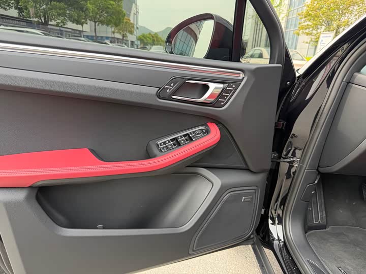 Porsche Macan 2026 Macan 2.0 T — фото 10