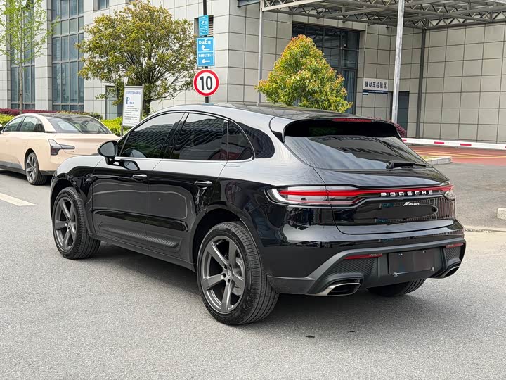 Porsche Macan 2026 Macan 2.0 T — фото 8