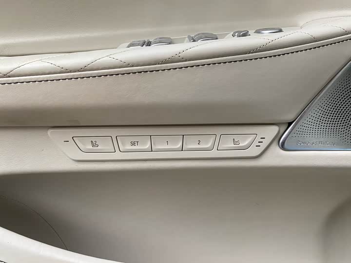 BMW 7-Series 2022 740 Li x Drive — фото 14