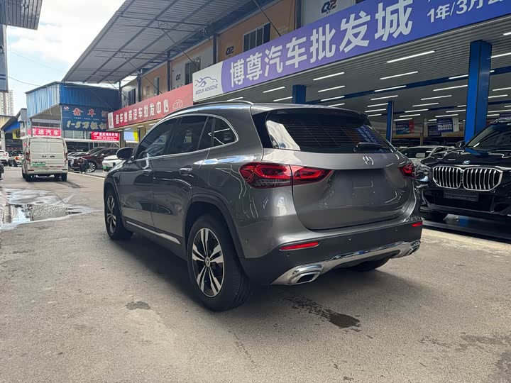 Mercedes-Benz GLA 2022 GLA 200 — фото 24