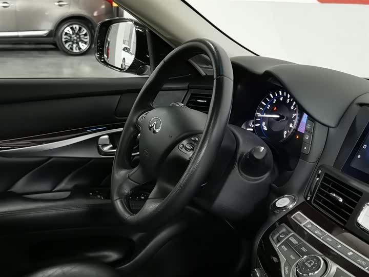 Infiniti Q70 2019 Q 70 L 2.0 T — фото 22