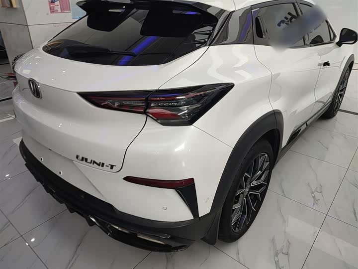 Changan UNI-T 2022 1.5 T Flagship — фото 24