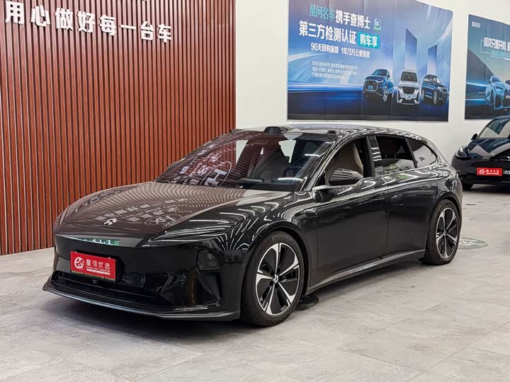 NIO ET5T 2024 100k Wh Touring — фото 1
