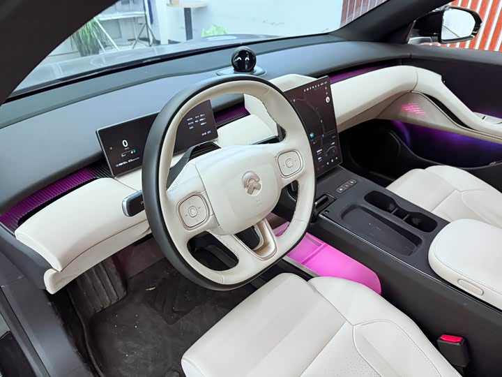 NIO ET5T 2024 100k Wh Touring — фото 15