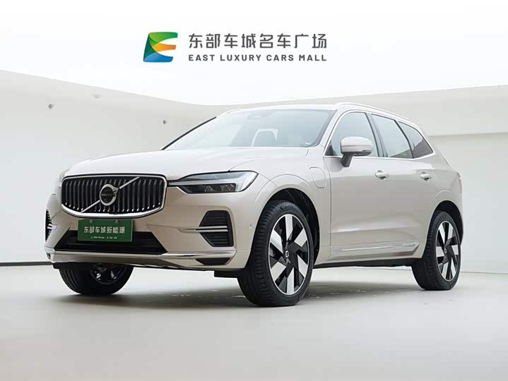 Volvo XC60 Hybrid 2024 T 8 PHEV 4 WD — фото 1